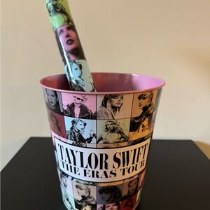 Taylor Swift Eras Tour Movie Popcorn Bucket & Foam Glow Stick